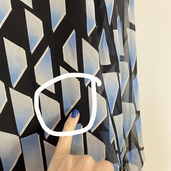 Diane Von Furstenberg Maiko Silk Chiffon V-Neck 3/4 Sleeve Blouse - Picture 9 of 10